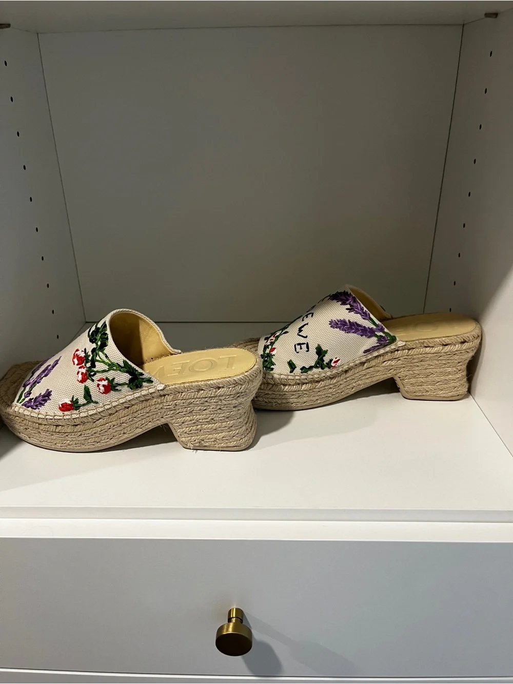 Loewe Women's Cream Floral Embroidered Espadrille Slide - NEVER worn